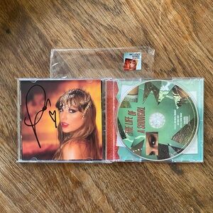 Taylor Swift TLOSG Autographed CD